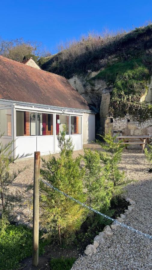 Le Troglo'Gîte, 500m à pied du Zoo de Beauval Seigy Extérieur photo